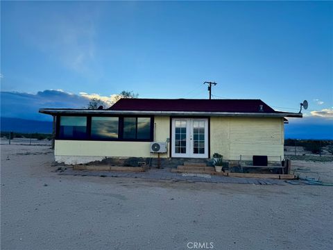 Photo of 4759 Pinto Mountain Road, 29 Palms, CA 92277 (MLS # JT26034389)