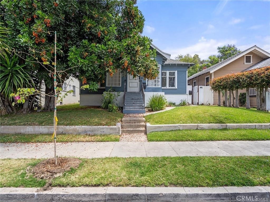 757 N Loma Vista