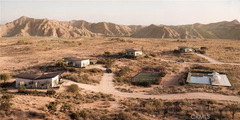Photo of 4687 Border Avenue, Joshua Tree, CA 92252 (MLS # JT25200422) Photo of 4687 Border Avenue, Joshua Tree, CA 92252 (MLS # JT25200422)