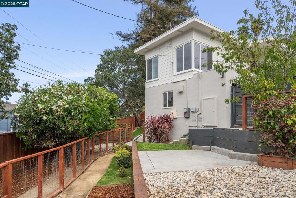 HIGHLAND PARK - Residential
