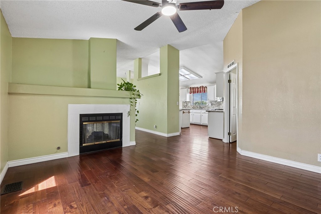1601 Ailanthus