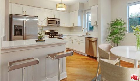 Photo of 348 S Hauser Blvd #1-123, Los Angeles, CA 90036 (MLS # 26728959)