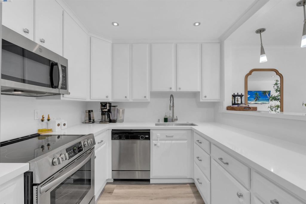 CASTRO VALLEY - Residential