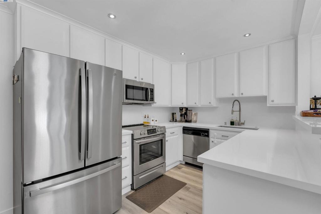 CASTRO VALLEY - Residential