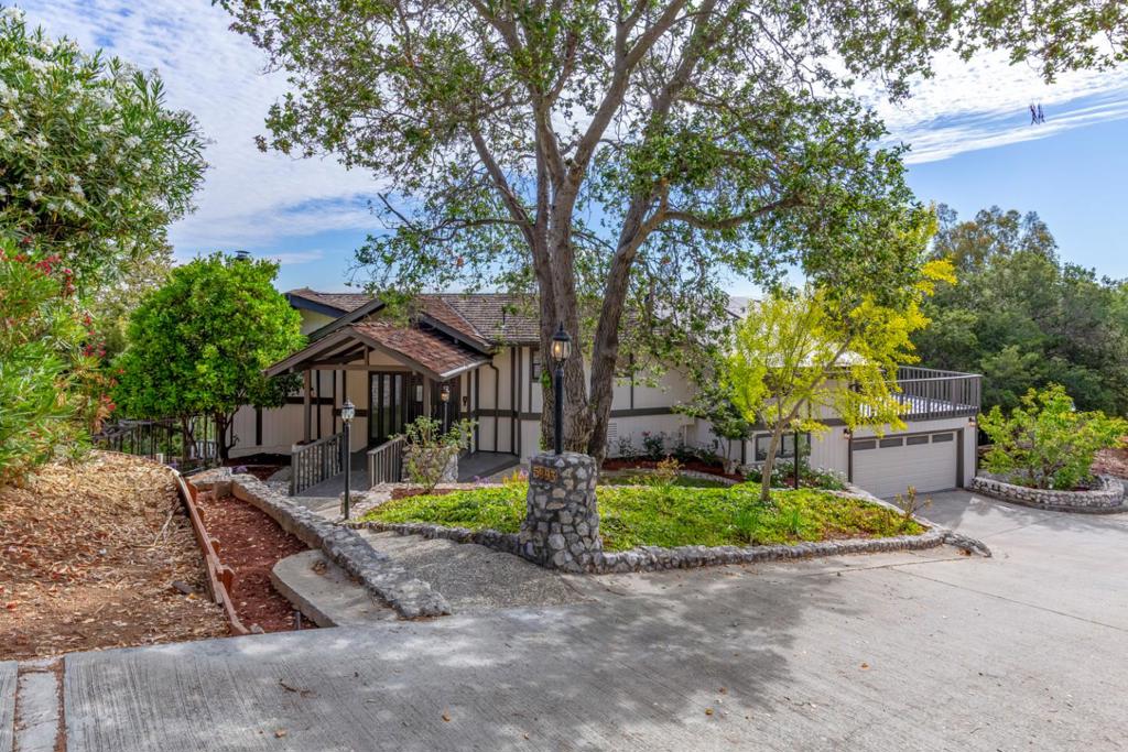 5893 Arboretum Drive