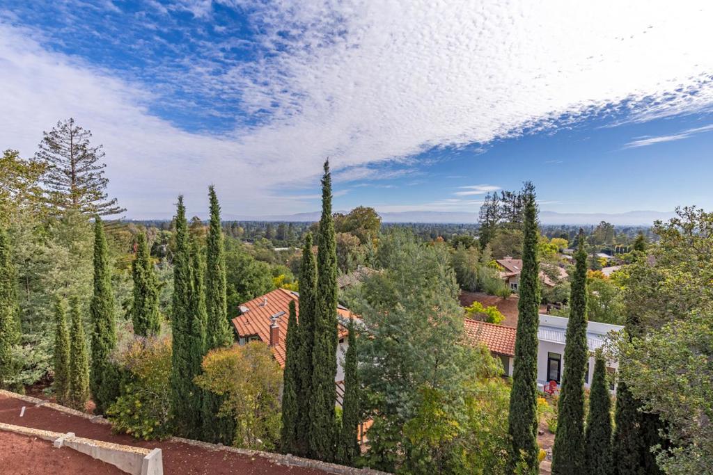 5893 Arboretum Drive