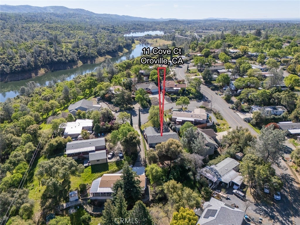 11 Cove Court