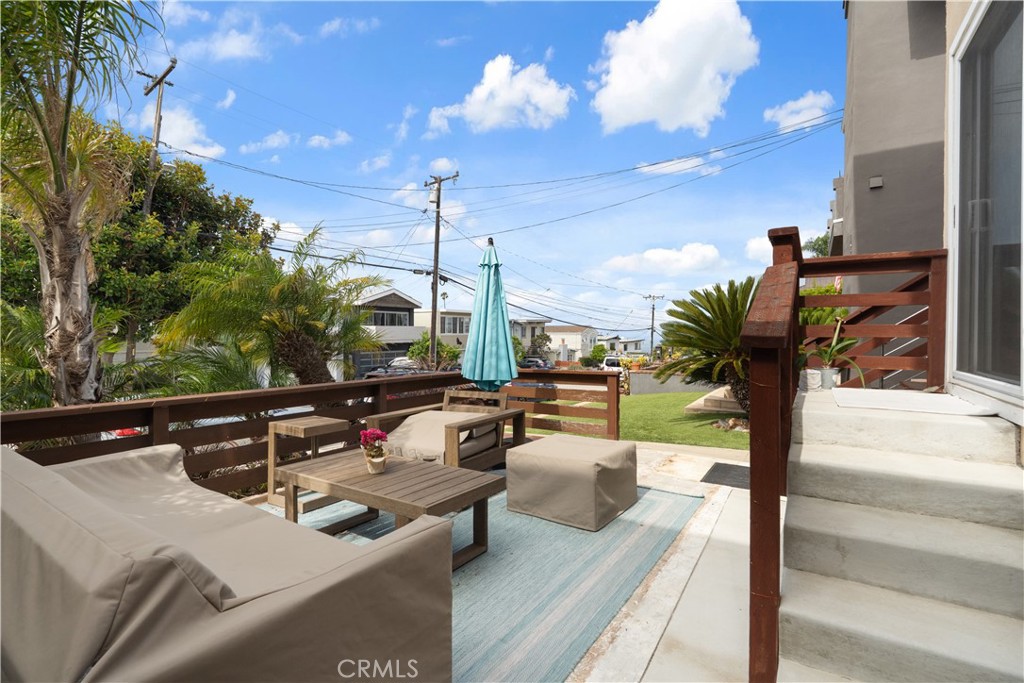 729 Longfellow Avenue
