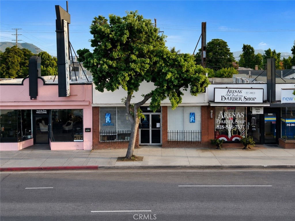 3512 W Victory
