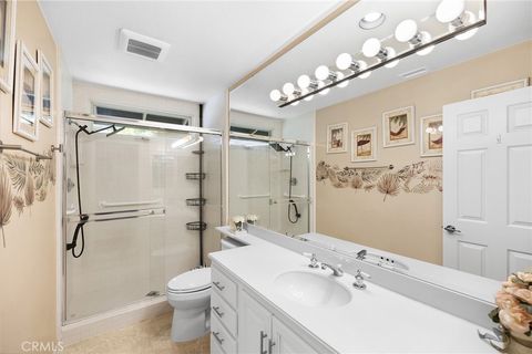 Tiny photo for 38335 Oaktree Loop, Murrieta, CA 92562 (MLS # SW26086562)