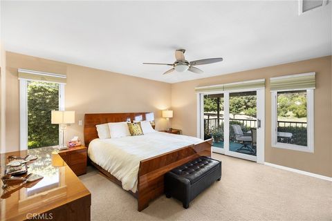 Tiny photo for 38335 Oaktree Loop, Murrieta, CA 92562 (MLS # SW26086562)