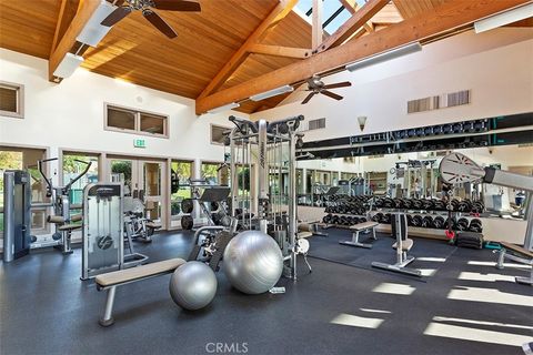 Tiny photo for 38335 Oaktree Loop, Murrieta, CA 92562 (MLS # SW26086562)