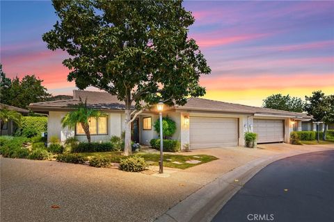 Tiny photo for 38335 Oaktree Loop, Murrieta, CA 92562 (MLS # SW26086562)