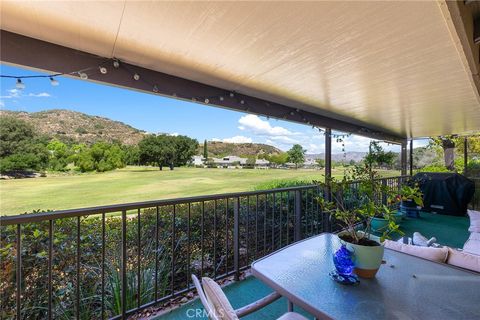 Tiny photo for 38335 Oaktree Loop, Murrieta, CA 92562 (MLS # SW26086562)