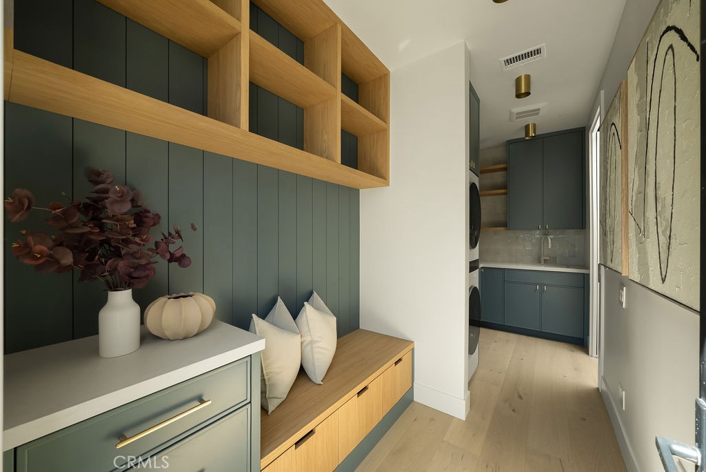 Newport Heights (NEWH) - Residential