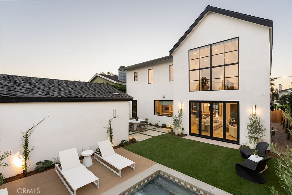 Newport Heights (NEWH) - Residential