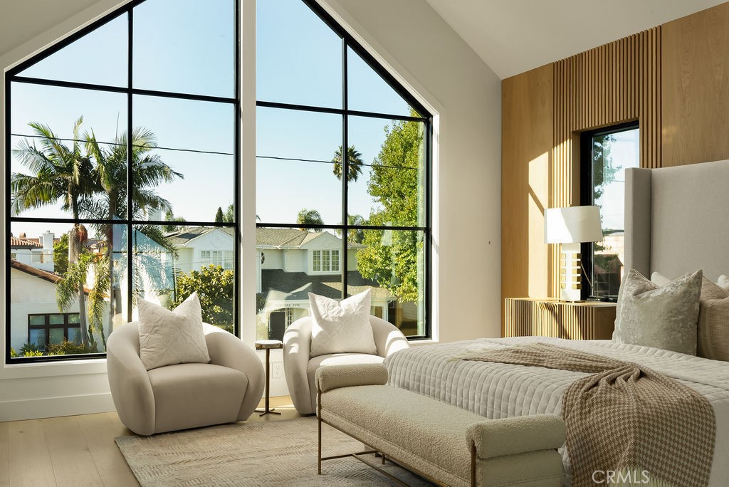 Newport Heights (NEWH) - Residential