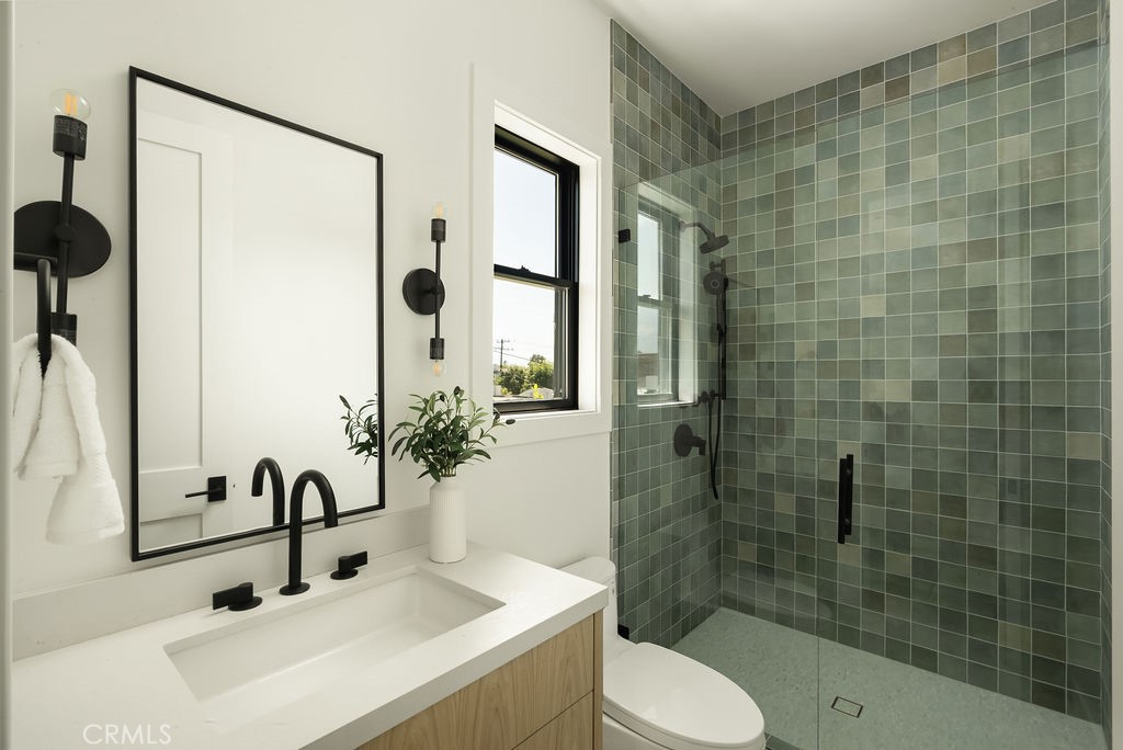 Newport Heights (NEWH) - Residential