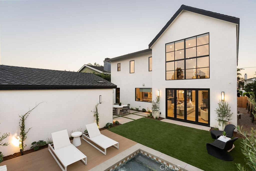 Newport Heights (NEWH) - Residential