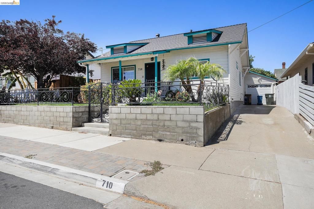 Photo of 710 D St, Antioch, CA 94509 (MLS # 41127384)