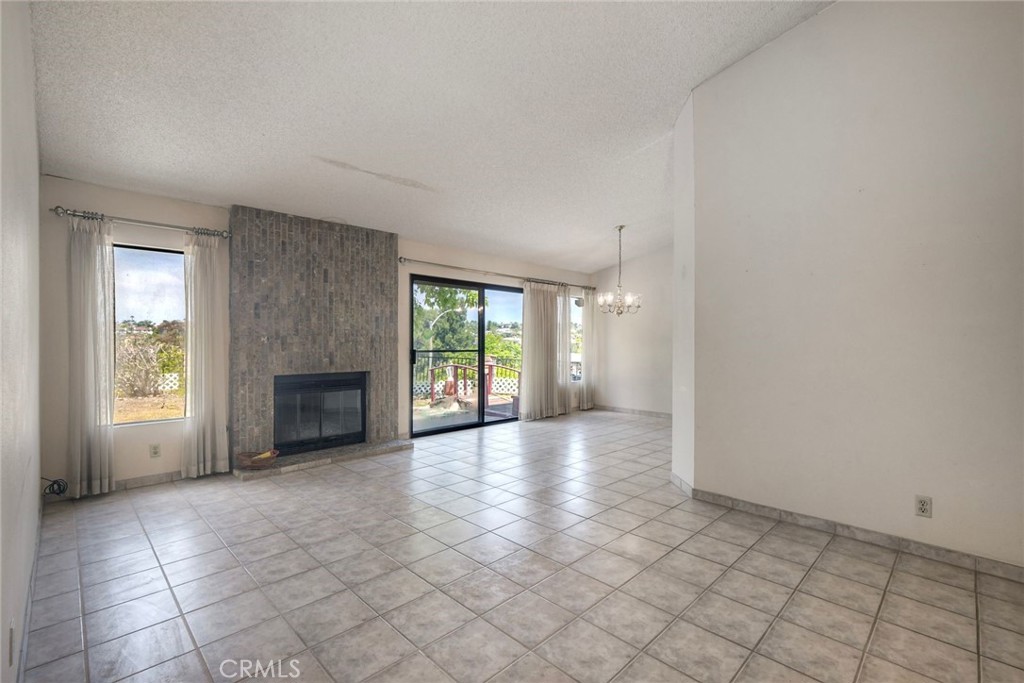 7905 Calle Posada