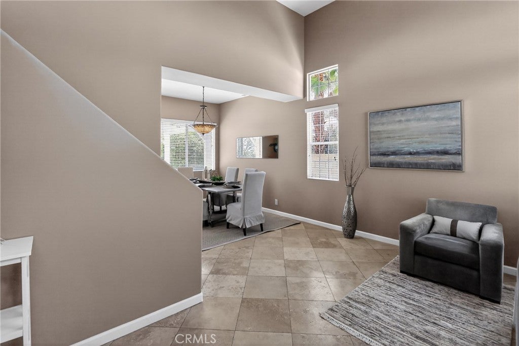 1250 Loma Vista