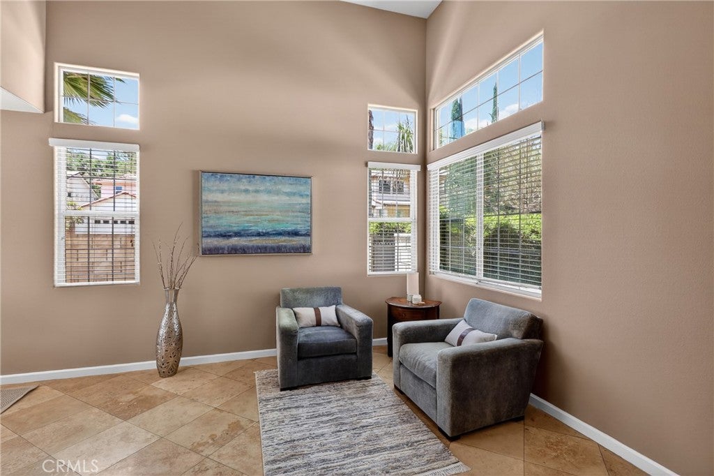 1250 Loma Vista