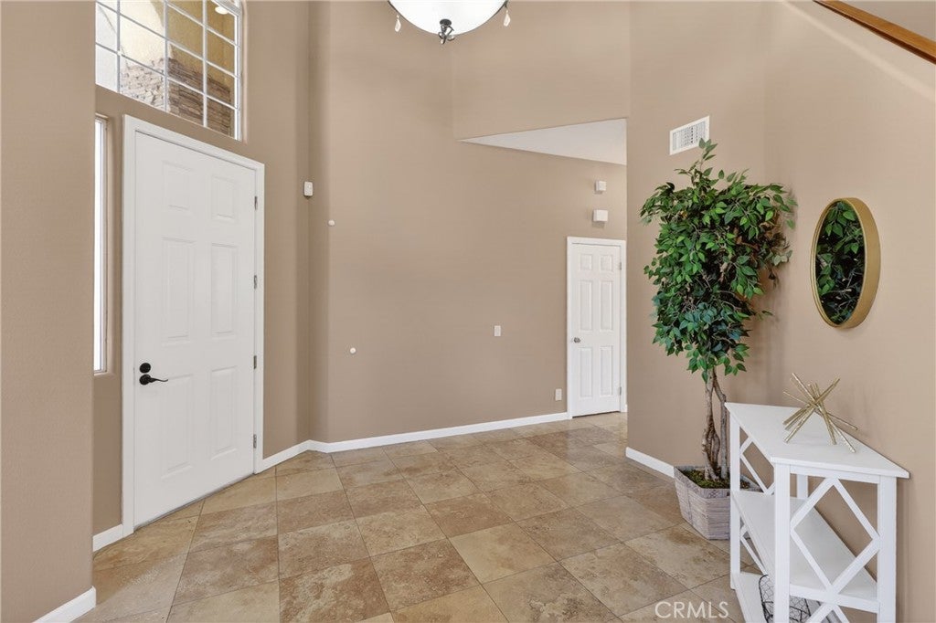 1250 Loma Vista