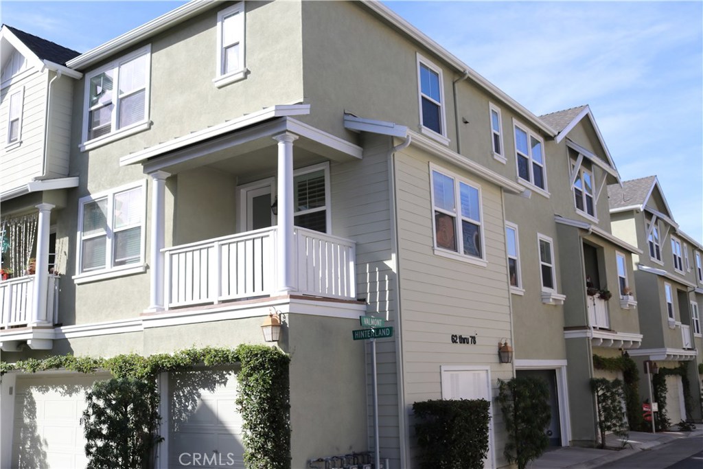 64 Valmont Way