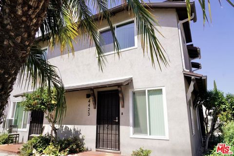 Photo of 4423 Cahuenga Boulevard, Los Angeles, CA 91602 (MLS # 26843841)
