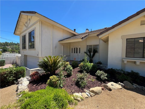 Photo of 4527 Stark Ave, Woodland Hills, CA 91364 (MLS # SR26177803)