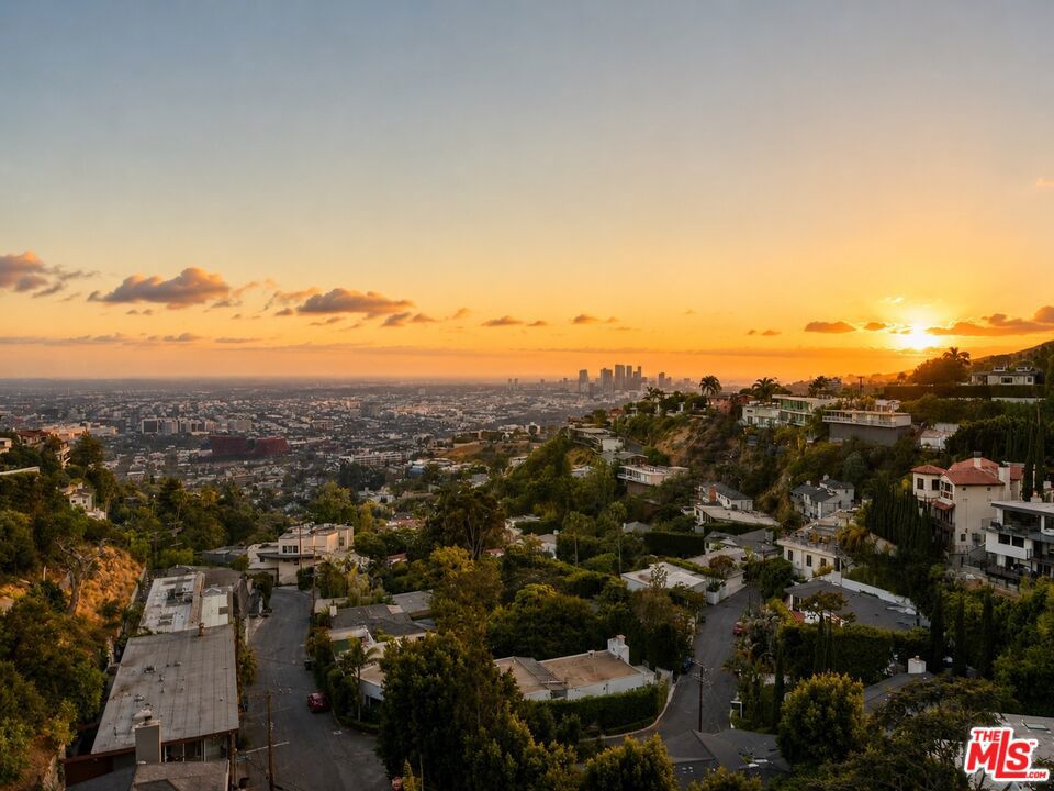 8721 W Sunset Plaza Terrace Ter, West Hollywood CA 90069