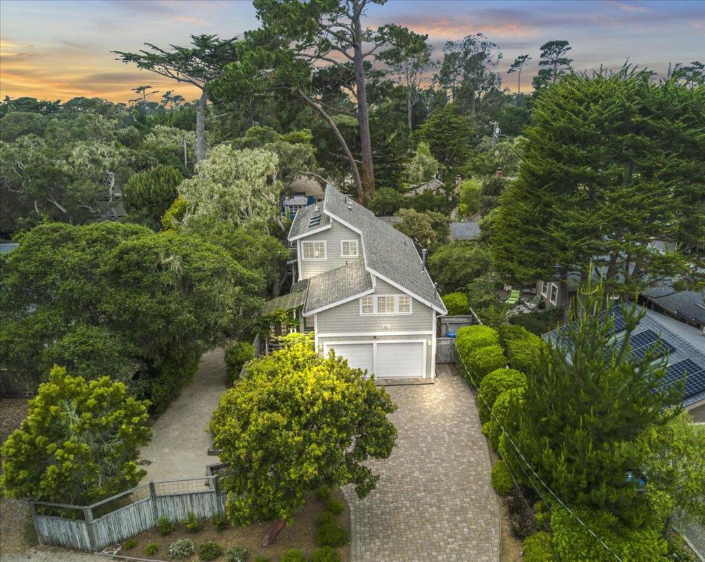 494 GROVE ACRE Avenue