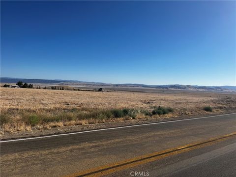 Photo of 0 Arriba Trail, Santa Margarita, CA 93453 (MLS # PI25143620) Photo of 0 Arriba Trail, Santa Margarita, CA 93453 (MLS # PI25143620)