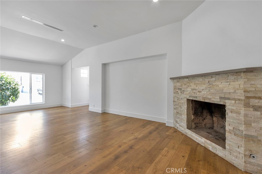 Properties 4 6015 Laurelgrove Avenue