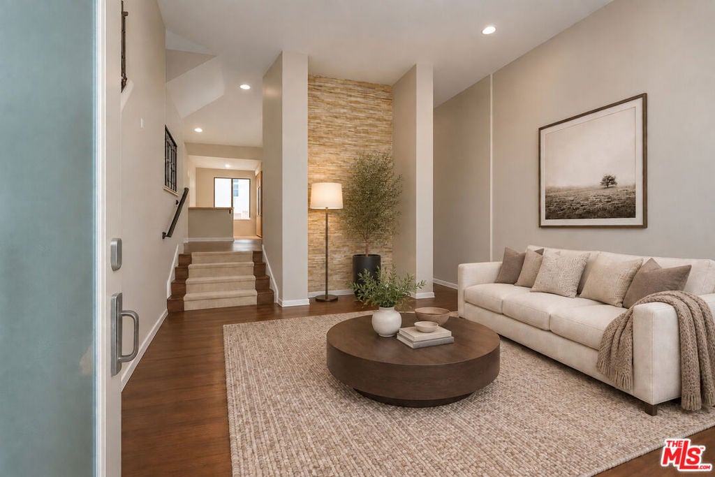 5412 W 149th Place 4