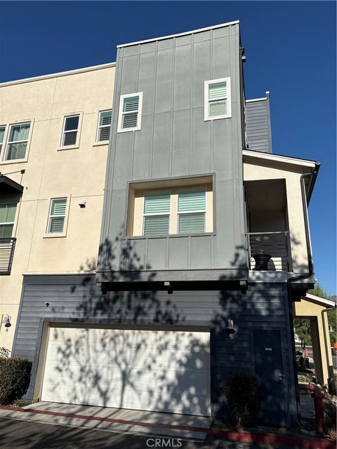 Photo of 1422 N Harbor BLVD, Santa Ana, CA 92703 (MLS # PW26189614)