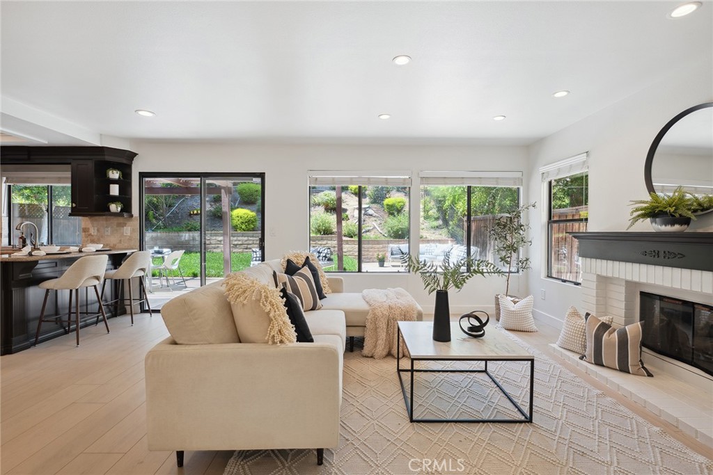 Deer Springs (888) - Residential