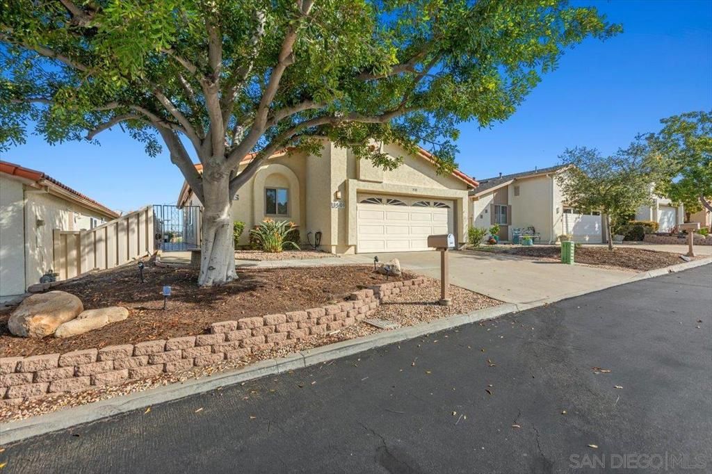 Photo of 3501 N Sundown Ln, Oceanside, CA 92056 (MLS # 260006308SD)