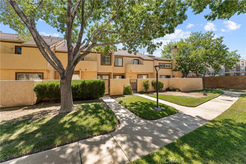 1830 E Avenue J2 3