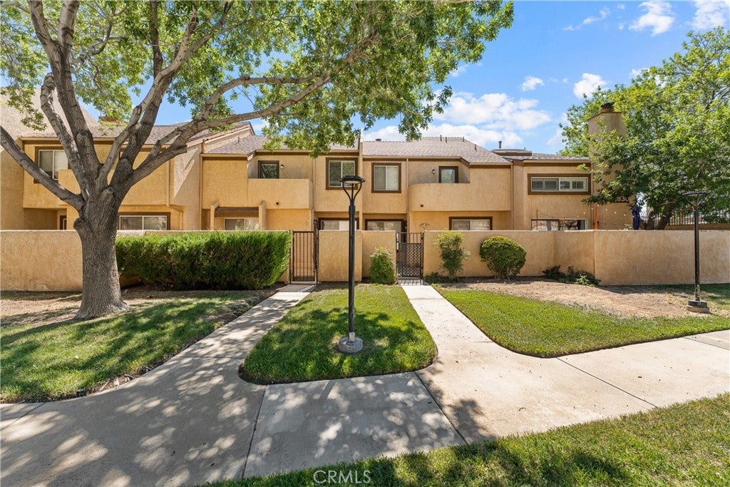 1830 E Avenue J2 3
