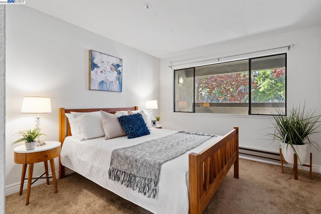 ADOBE HILLS - Residential