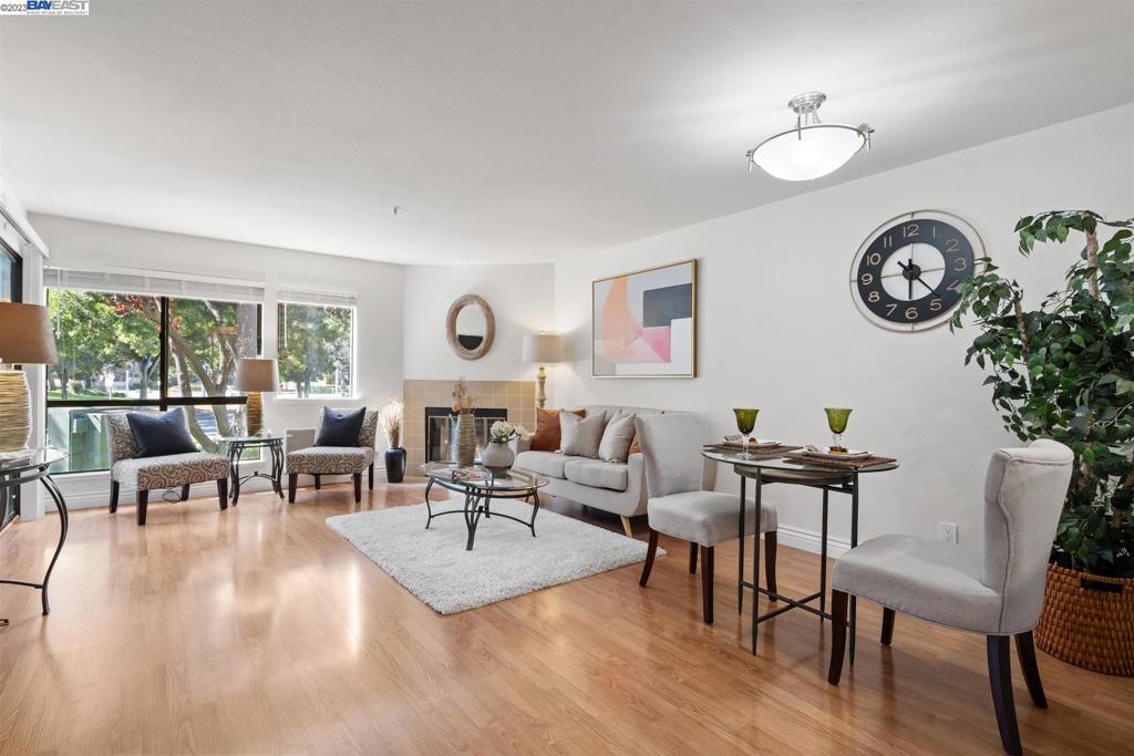 ADOBE HILLS - Residential