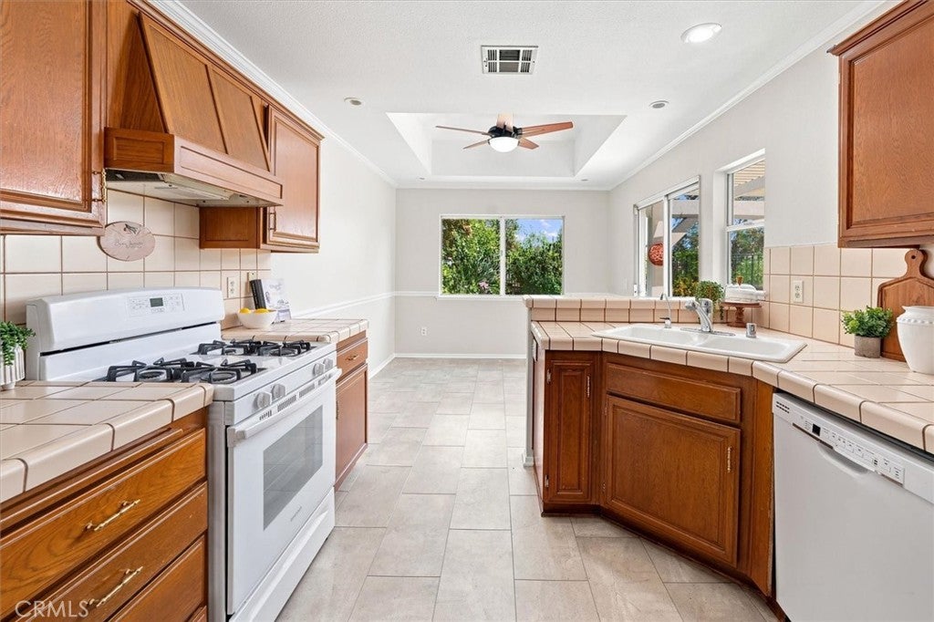 26012 Lucerne Court