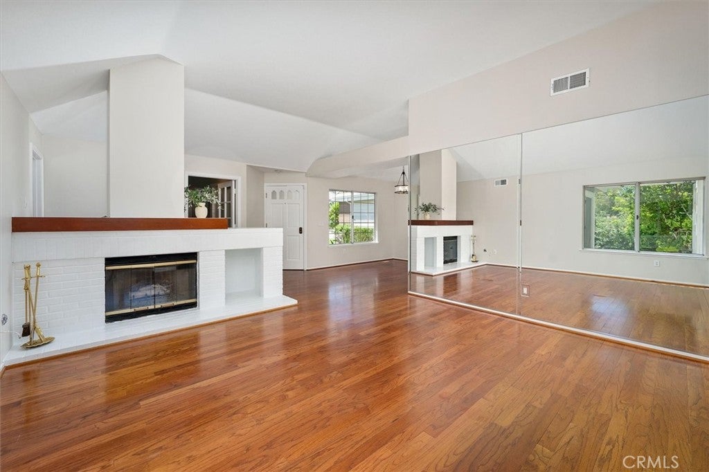 26012 Lucerne Court