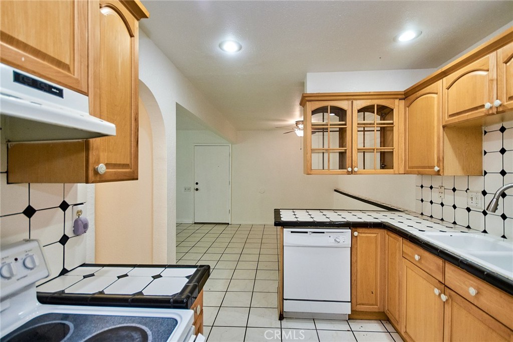 Cinnamon Tree Condominiums (CNTC) - Residential Lease