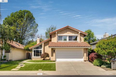 Photo of 11752 Betlen Dr Dr, Dublin, CA 94568 (MLS # 41130534)