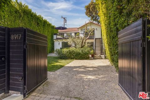 8917 Dorrington Avenue West Hollywood CA 90048