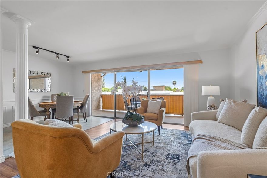 Gorgeous large 1 bedroom, 1 bathroom TOP FLOOR unit in one of the best areas of eastern Pasadena that is walking distance to every eatery, downtown, and grocery shopping you'll ever need! Sip coffee on your covered balcony every morning as you gaze at the mountains. 

Cook dinner in your recently remodeled Kitchen that maintains the mid century feel while giving modern touches such as a dishwasher and dual oven. Walk over to the massive bedroom with walk in closet and spend time in the stone covered walk in shower. The master bedroom features a triple paned window that blocks sound so you'll get a comfortable nights' rest. This home is perfect for your buyer! Bring everyone!