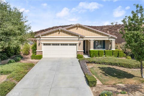 Photo of 30840 Carriage Hill Drive DR, Menifee, CA 92584 (MLS # SW26143953)